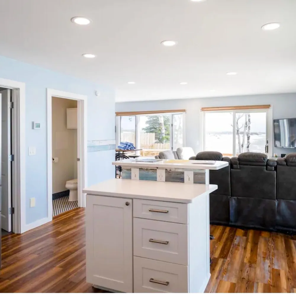 2767 Lakeshore Drive Mears, MI 49436