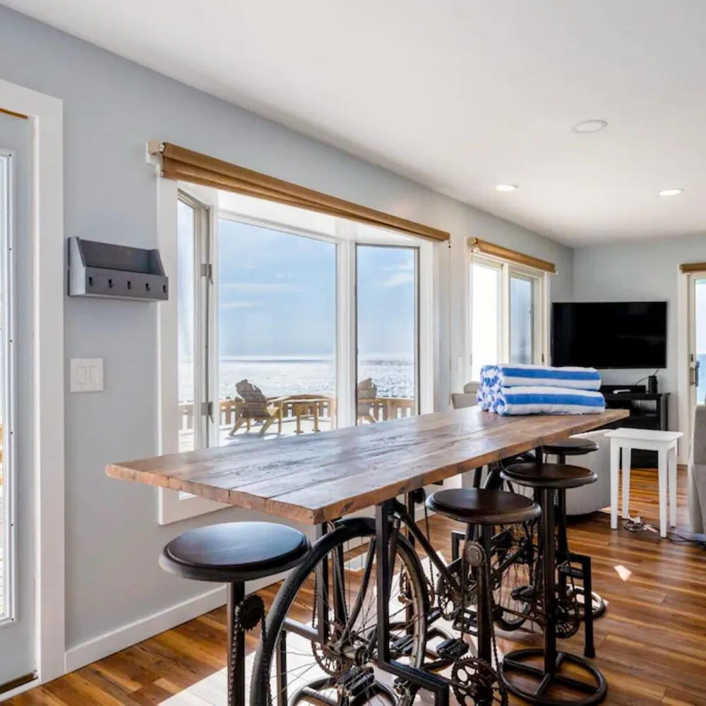 2767 Lakeshore Drive Mears, MI 49436