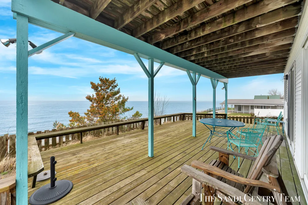 2767 Lakeshore Drive Mears, MI 49436