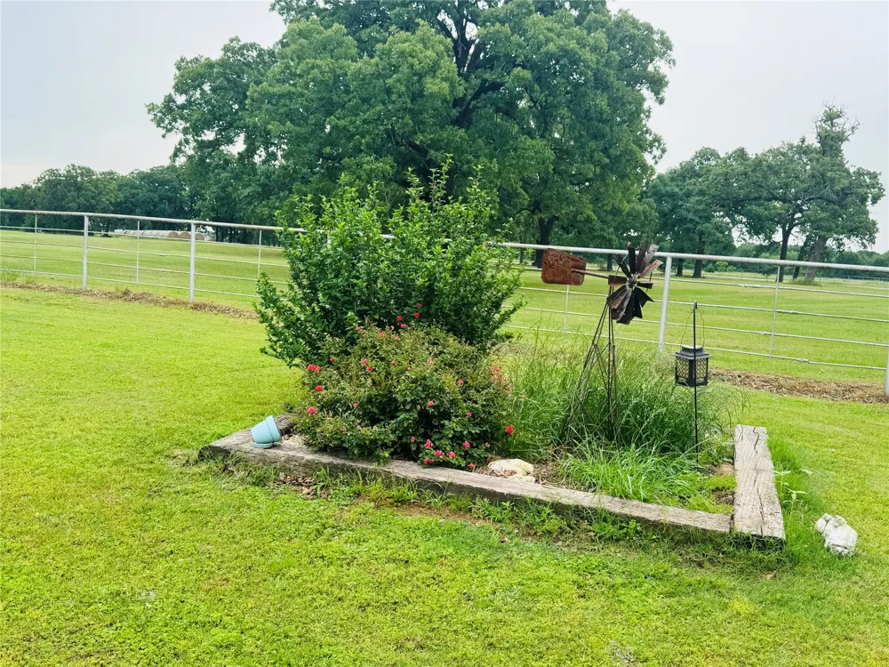 2031 E Fm 1396 Ivanhoe, TX 75447