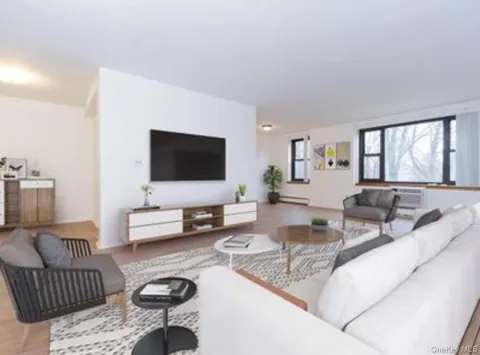 35 Stewart Place #205