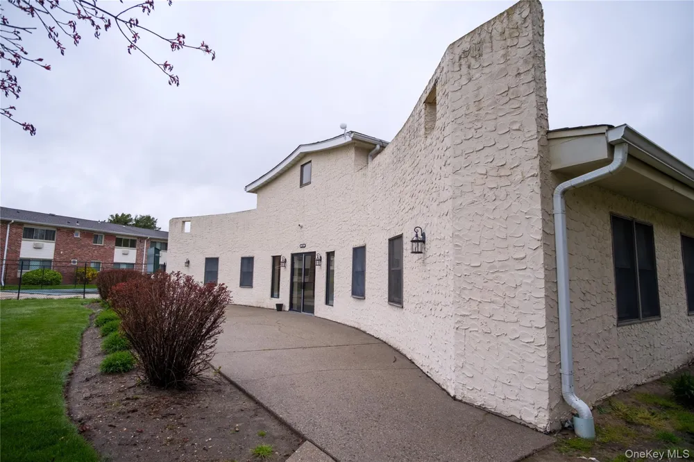2453D Union Blvd #2A Islip, NY 11751
