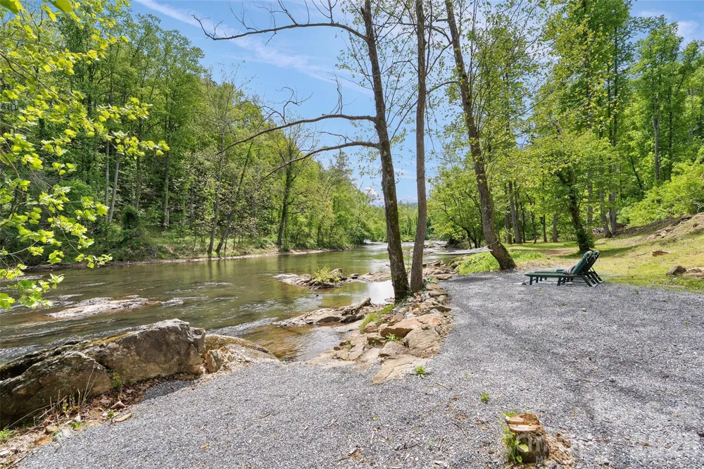 788 Cowee Tunnel Road Sylva, NC 28779