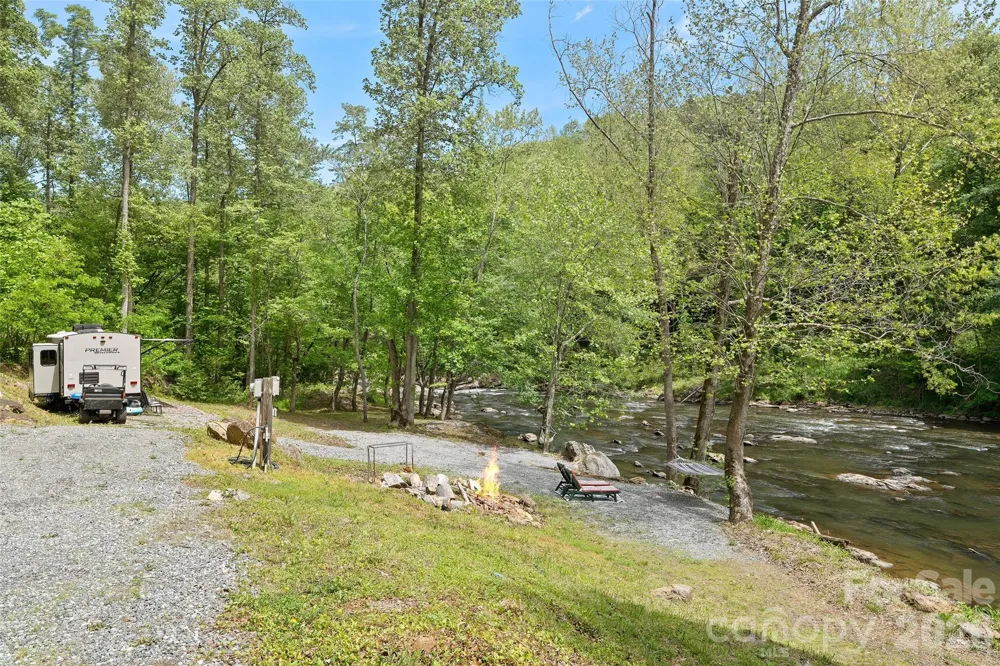 788 Cowee Tunnel Road Sylva, NC 28779