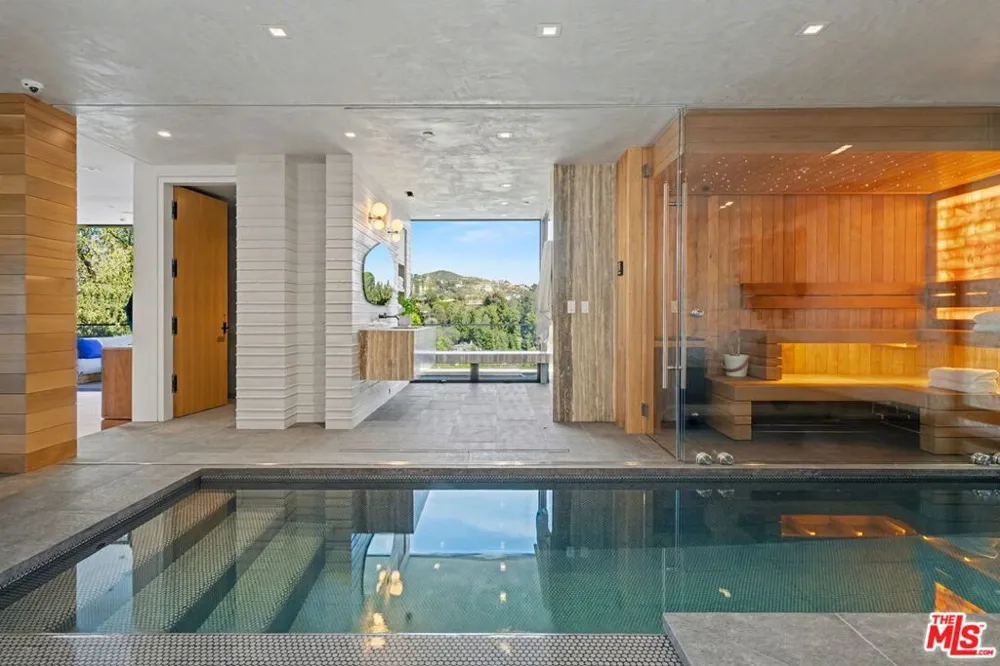 1830 Mango Way Los Angeles, CA 90049