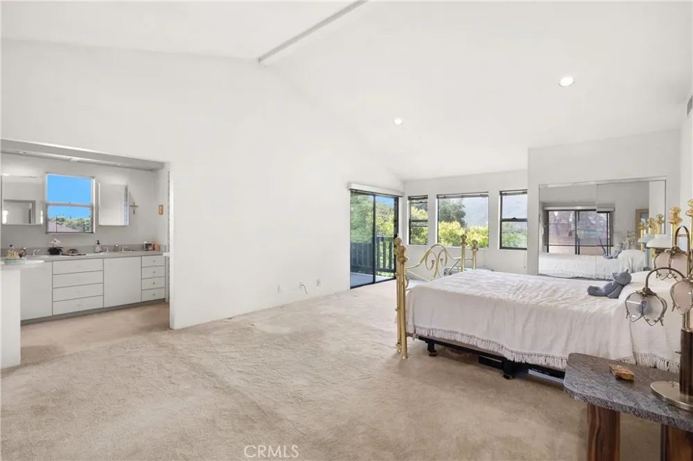 3654 4th Avenue La Crescenta, CA 91214