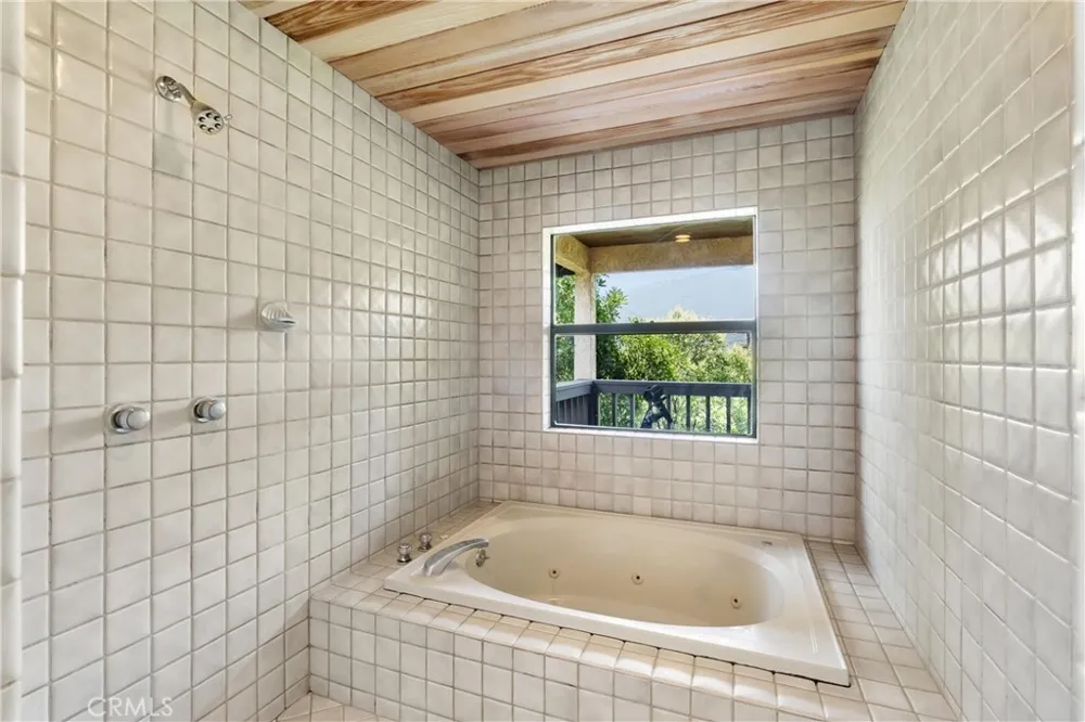 3654 4th Avenue La Crescenta, CA 91214