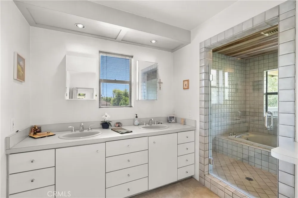 3654 4th Avenue La Crescenta, CA 91214