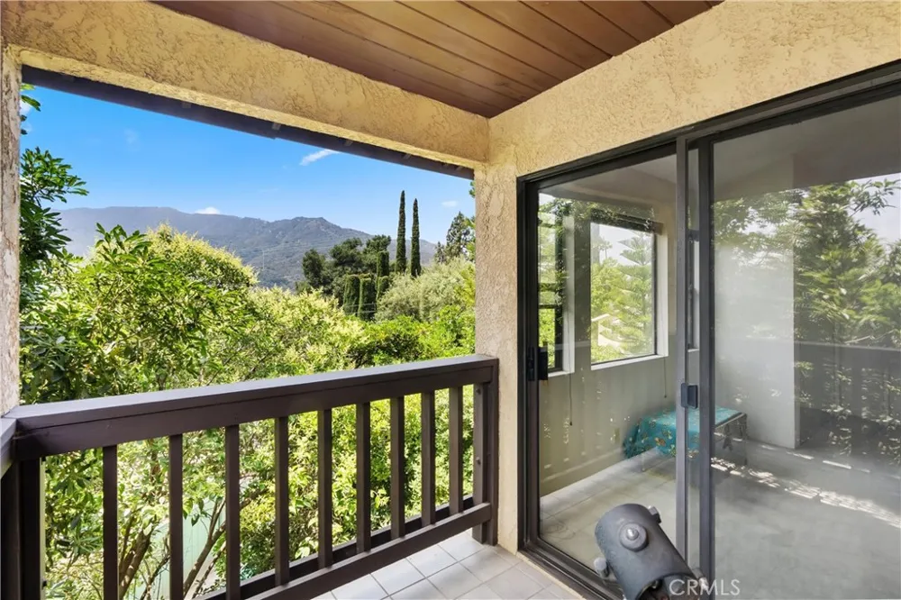 3654 4th Avenue La Crescenta, CA 91214