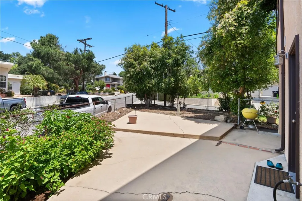 3654 4th Avenue La Crescenta, CA 91214