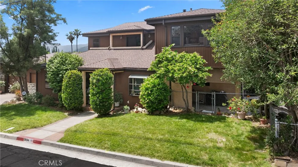3654 4th Avenue La Crescenta, CA 91214