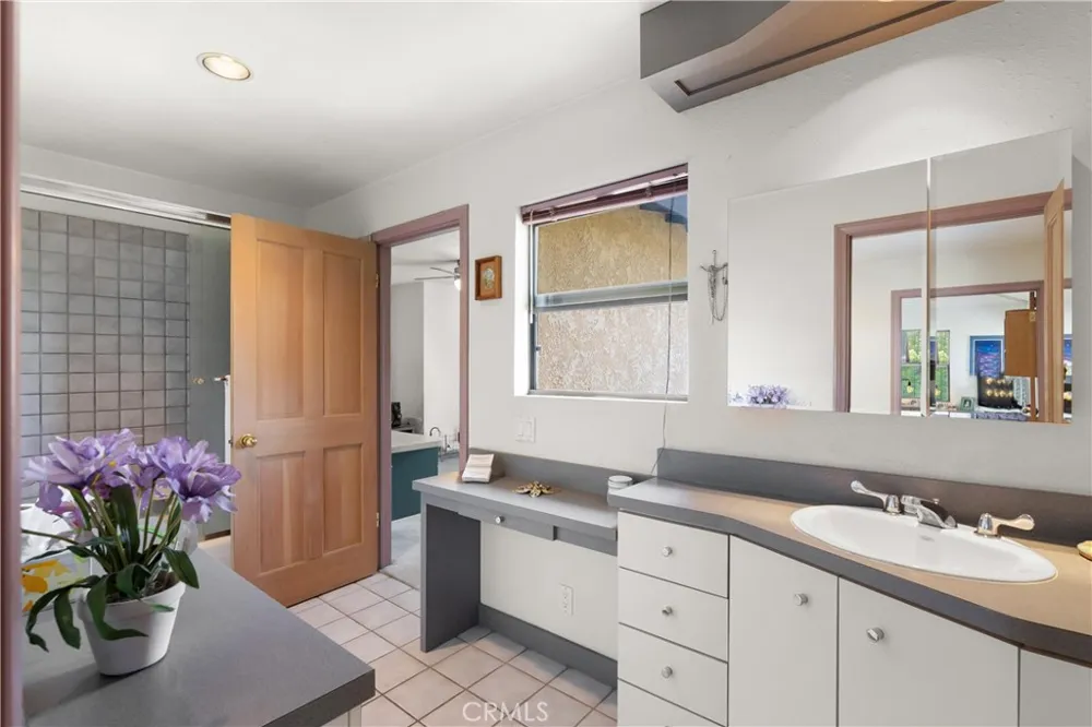 3654 4th Avenue La Crescenta, CA 91214