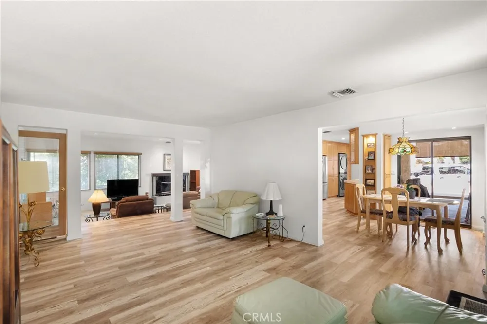 3654 4th Avenue La Crescenta, CA 91214