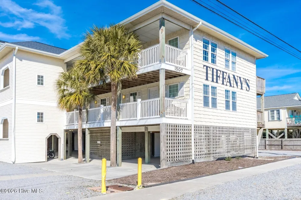 1507 New River Drive #216 Surf City, NC 28445