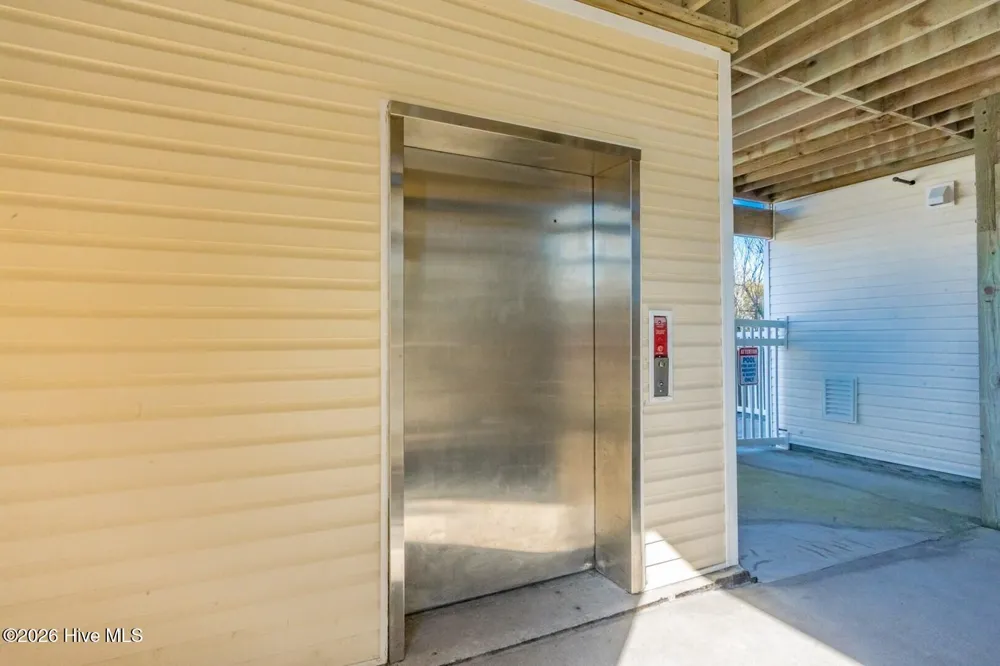 1507 New River Drive #216 Surf City, NC 28445