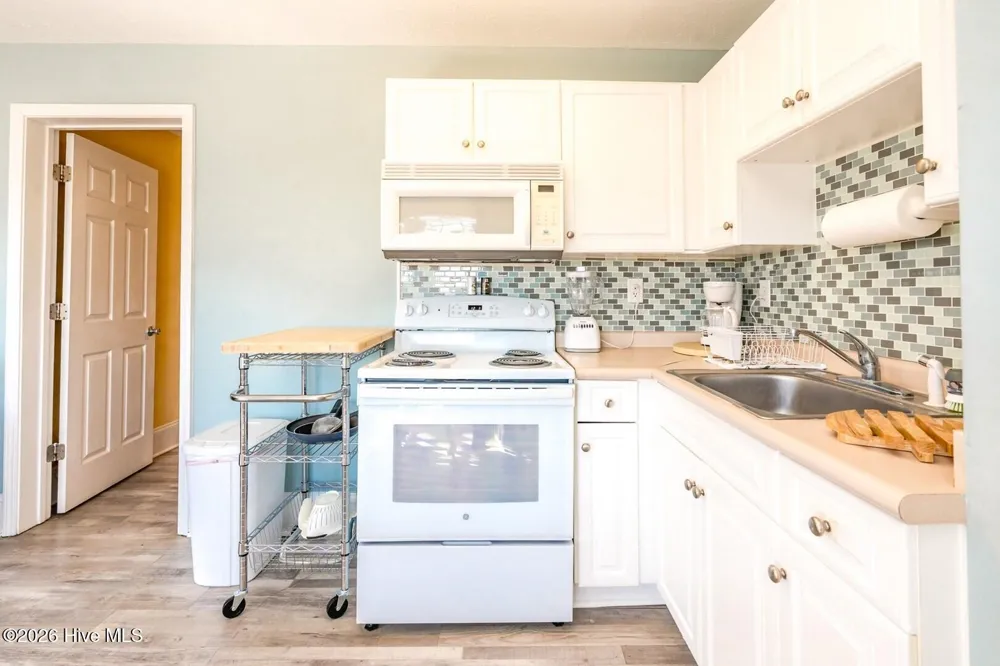 1507 New River Drive #216 Surf City, NC 28445