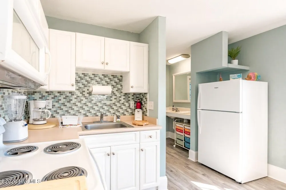 1507 New River Drive #216 Surf City, NC 28445