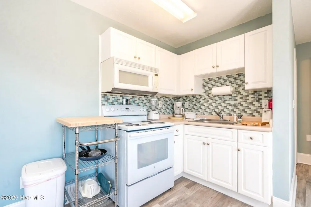 1507 New River Drive #216 Surf City, NC 28445