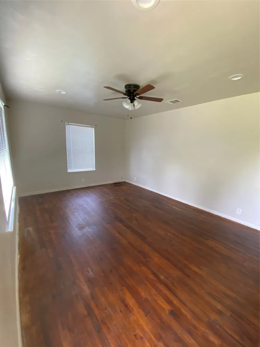 1260 Vz County Road 1810 Grand Saline, TX 75140