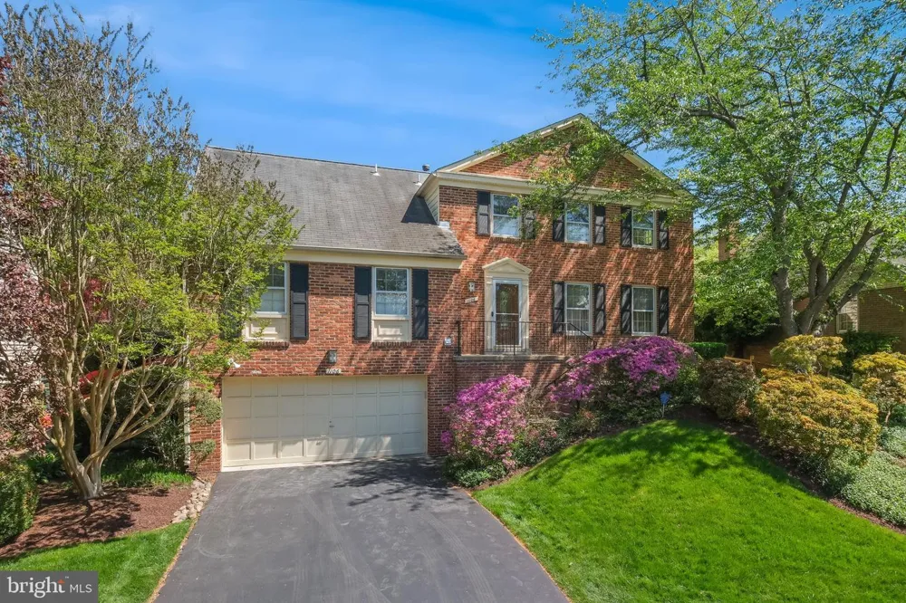 1106 PIPESTEM PLACE Potomac, MD 20854