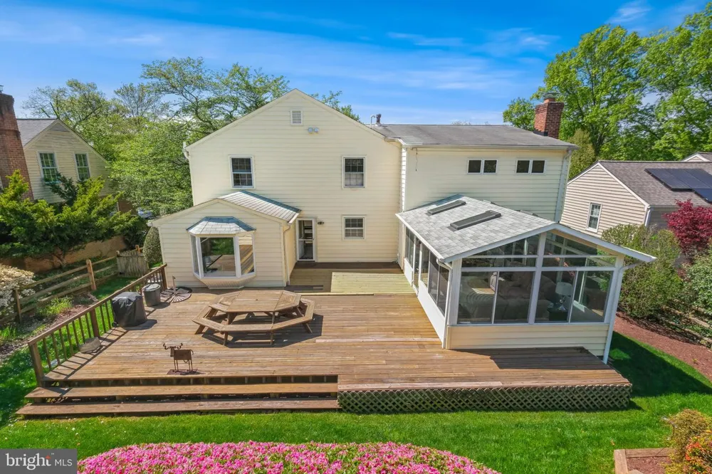 1106 PIPESTEM PLACE Potomac, MD 20854