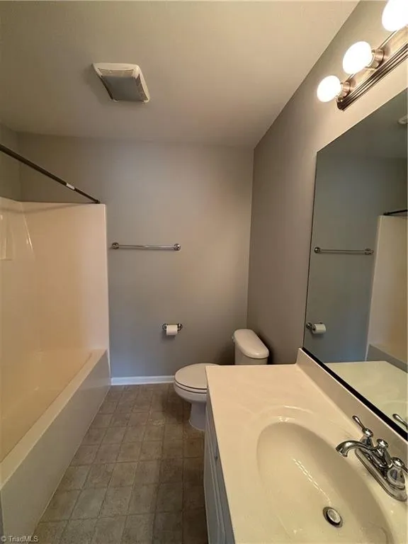 402 Beaumont Circle Clemmons, NC 27012