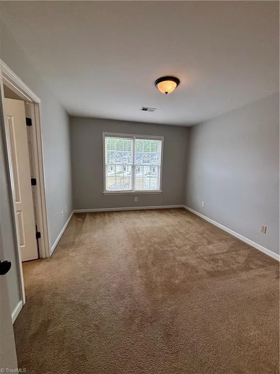 402 Beaumont Circle Clemmons, NC 27012