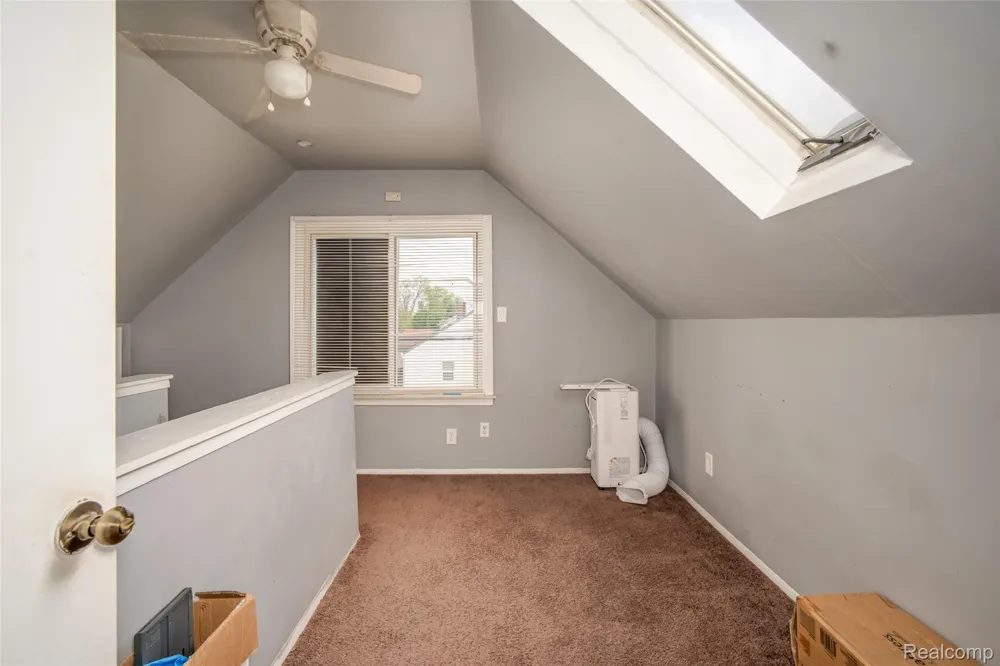 22173 Normandy Avenue Eastpointe City, MI 48021