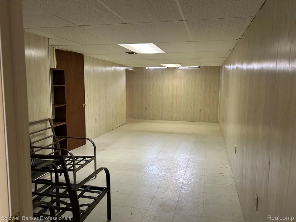 49936 Helfer Boulevard W #8 Wixom City, MI 48393