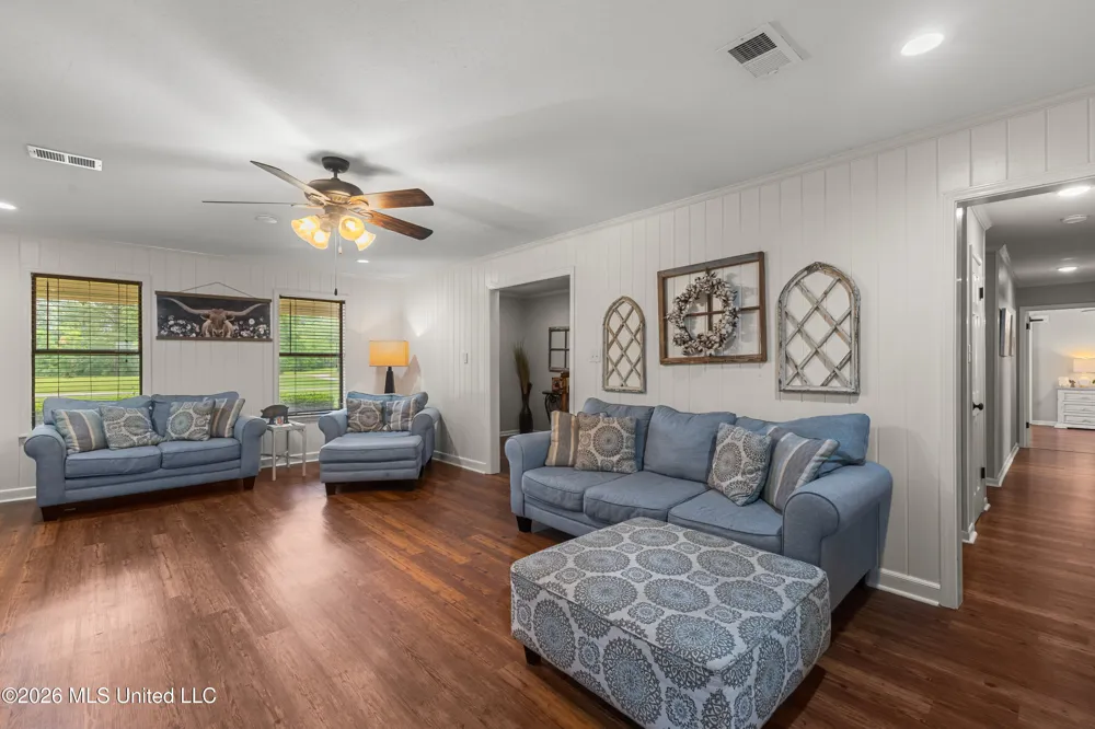1329 Grantham Road Sumrall, MS 39482