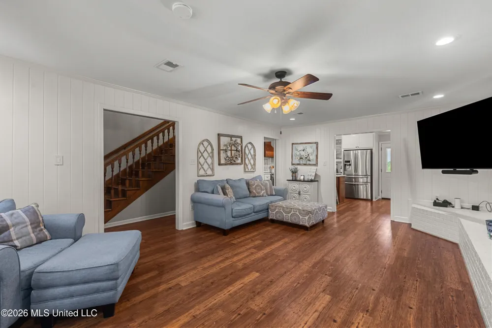 1329 Grantham Road Sumrall, MS 39482