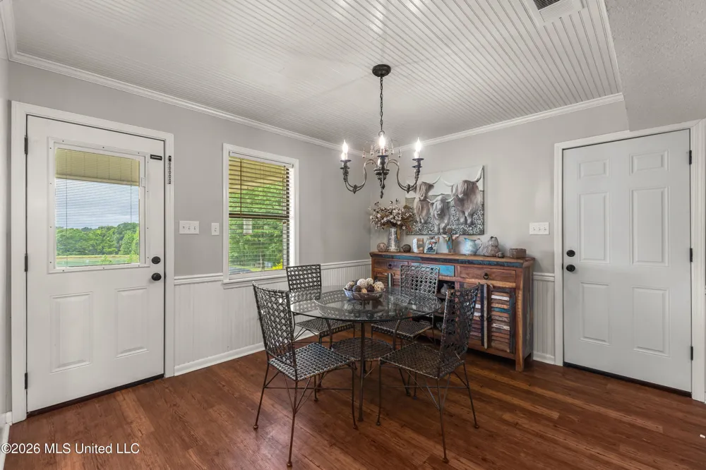 1329 Grantham Road Sumrall, MS 39482