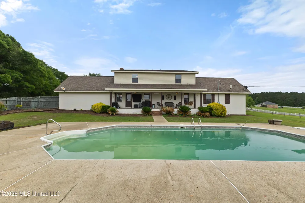 1329 Grantham Road Sumrall, MS 39482