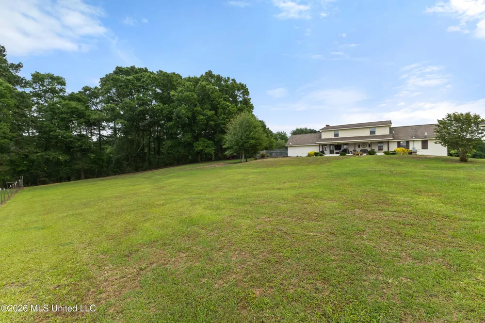 1329 Grantham Road Sumrall, MS 39482