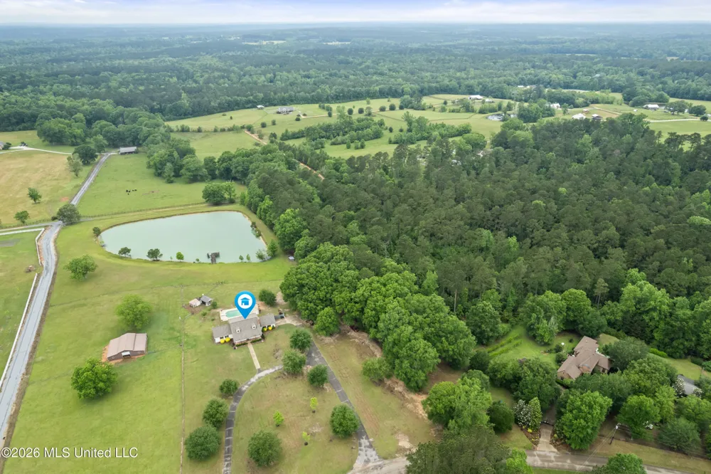 1329 Grantham Road Sumrall, MS 39482