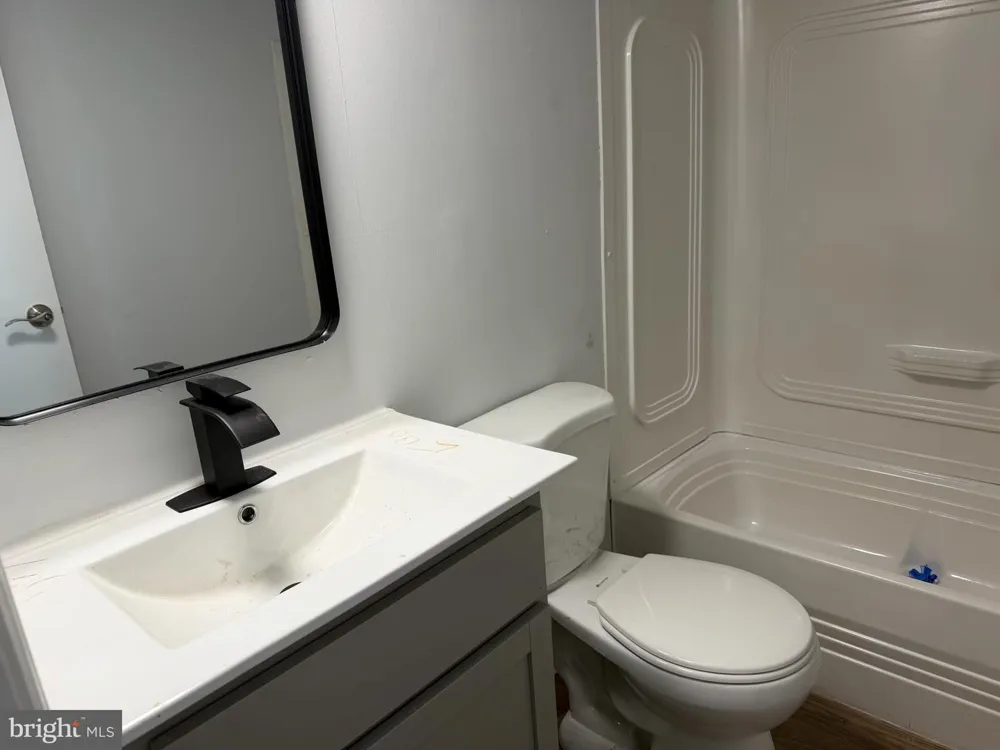 14 NELSON MOBILE MANOR Middletown, PA 17057