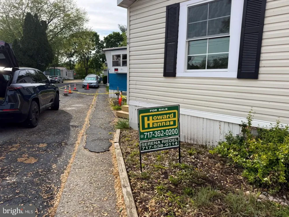 14 NELSON MOBILE MANOR Middletown, PA 17057