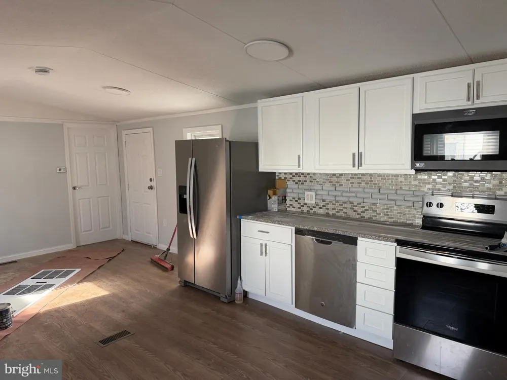 14 NELSON MOBILE MANOR Middletown, PA 17057
