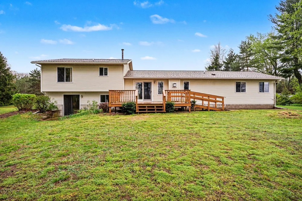 15378 Mcleans Spring Lake Township, MI 49456