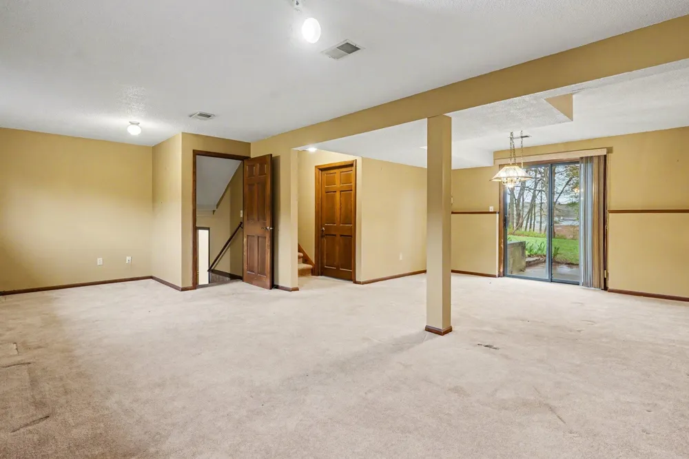 15378 Mcleans Spring Lake Township, MI 49456