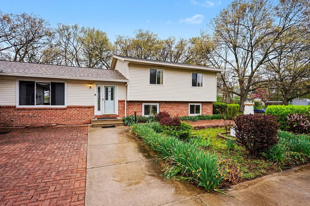 15378 Mcleans Spring Lake Township, MI 49456