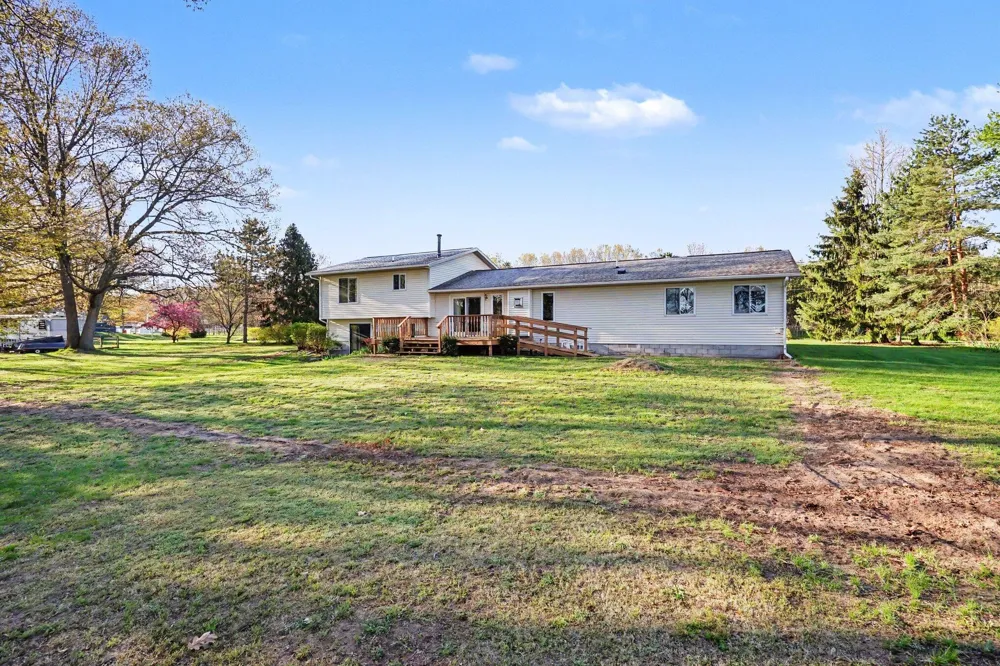 15378 Mcleans Spring Lake Township, MI 49456