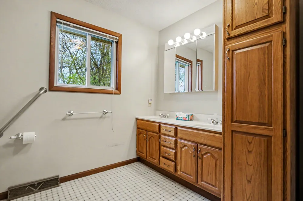 15378 Mcleans Spring Lake Township, MI 49456