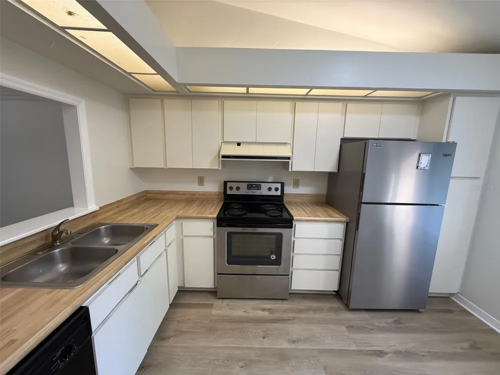 4052 NW 23RD CIRCLE Gainesville, FL 32605