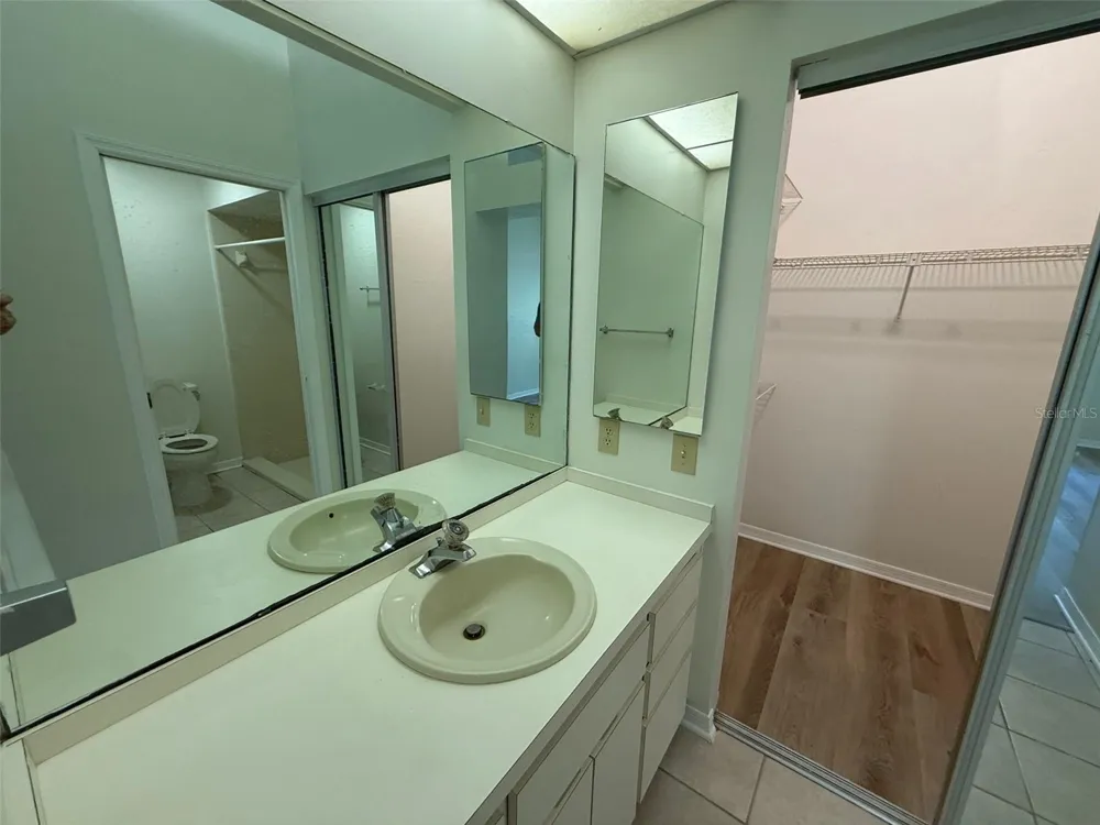 4052 NW 23RD CIRCLE Gainesville, FL 32605
