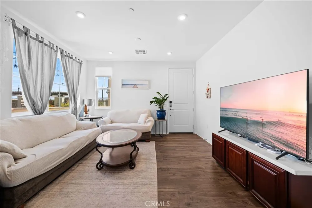 8198 Spirit Chino, CA 91708