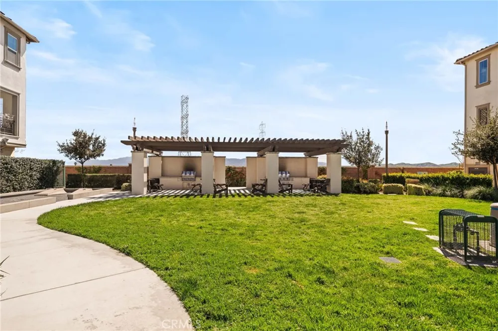 8198 Spirit Chino, CA 91708