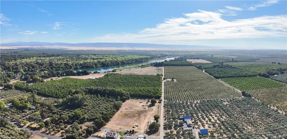 25333 Connecticut Avenue Corning, CA 96021