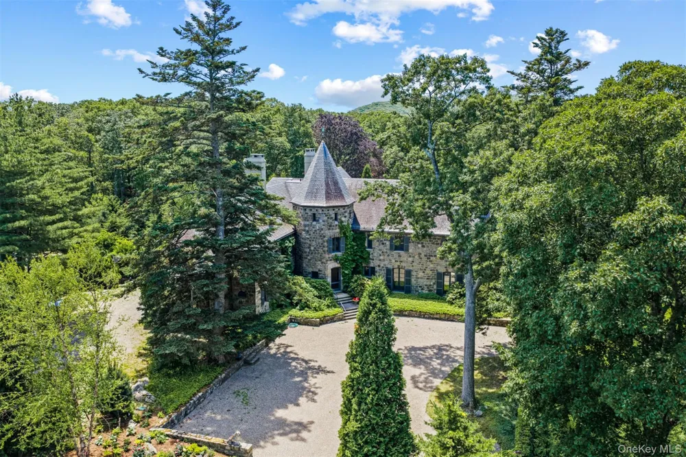 61 Evarts Hill #41 Garrison, NY 10524