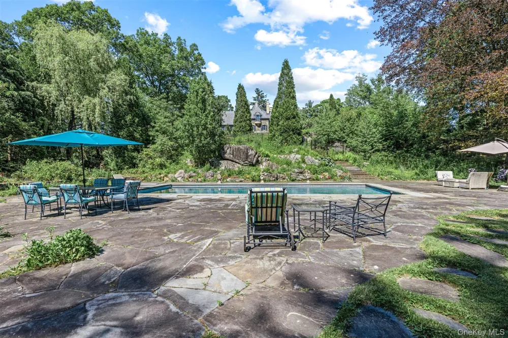 61 Evarts Hill #41 Garrison, NY 10524
